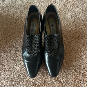 Amanda Smith, 7.5 black